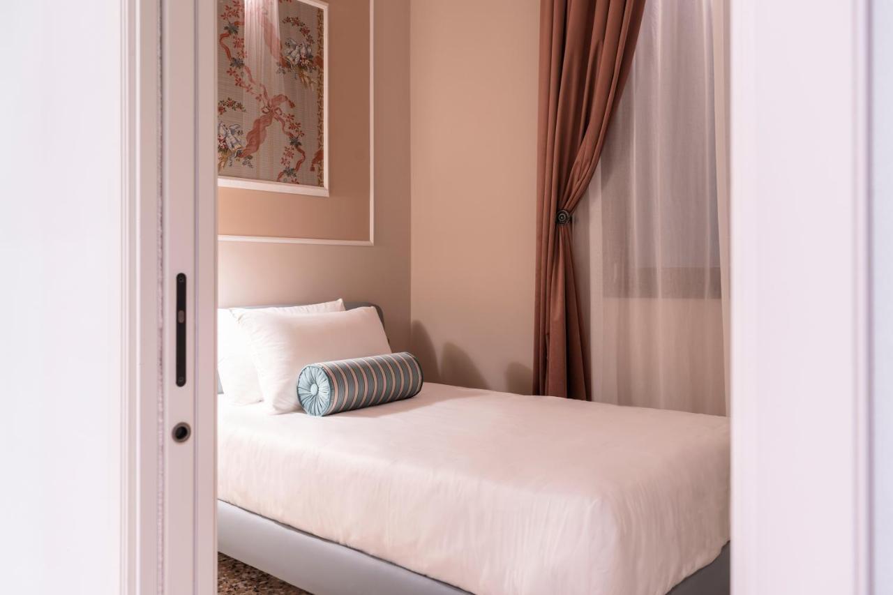 Aparthotel Be Mate Ponte Di Rialto Venecia Exterior foto
