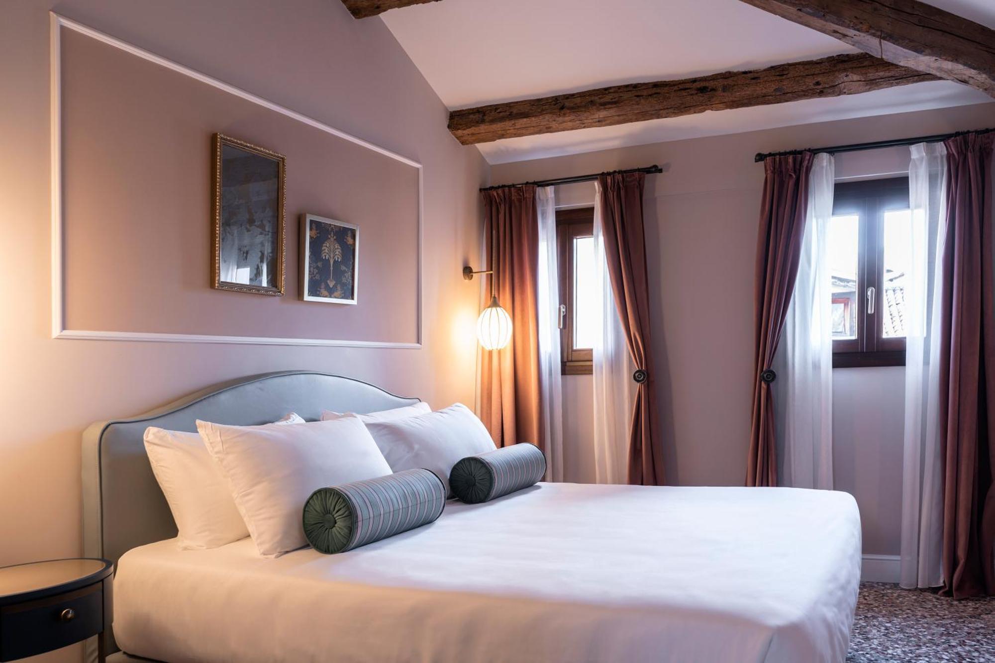 Aparthotel Be Mate Ponte Di Rialto Venecia Exterior foto